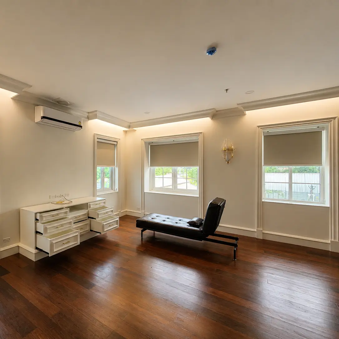 Living room roller blinds, view from the opposite corner